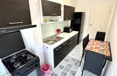 Vermietung einer gemütlichen 2-Zimmer-Wohnung mit frischer Renovierung, 6. Bezirk, Chiajna, Bukarest, Rumänien